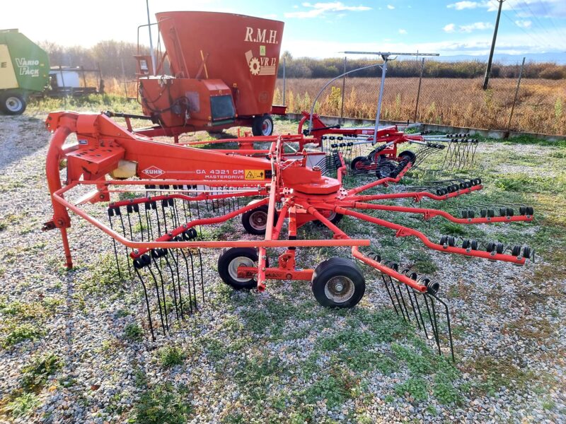 Професионален сеносъбирач KUHN GA 4321 GM