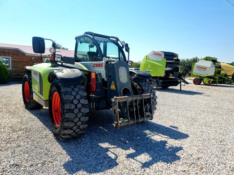 Телескопичен товарач CLAAS SCORPION 7030